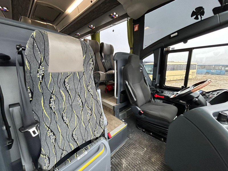 Turistbuss Scania K 450 Interlink / MYÖS VUOKRA / TULOSSA