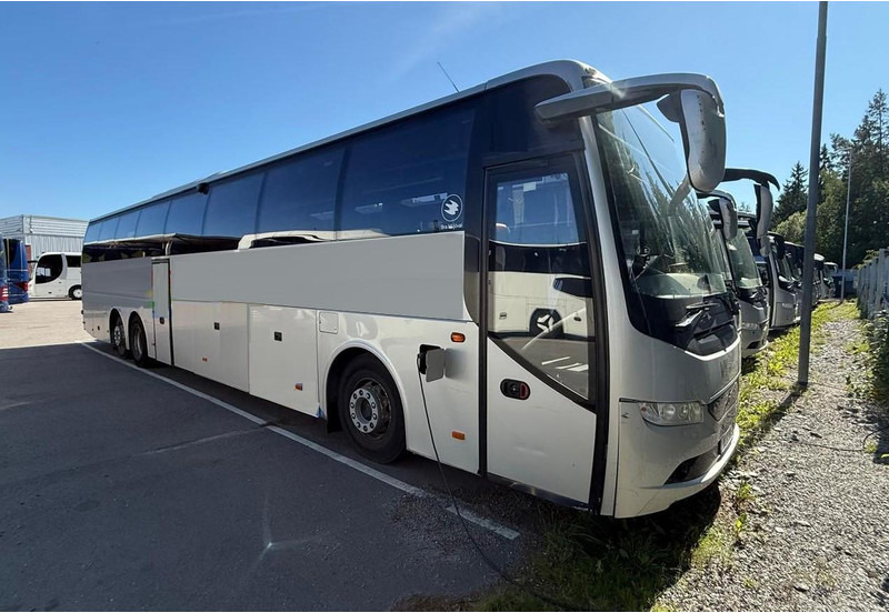 Turistbuss Volvo 9700 B8R | TULOSSA | 61 PAIKKAA