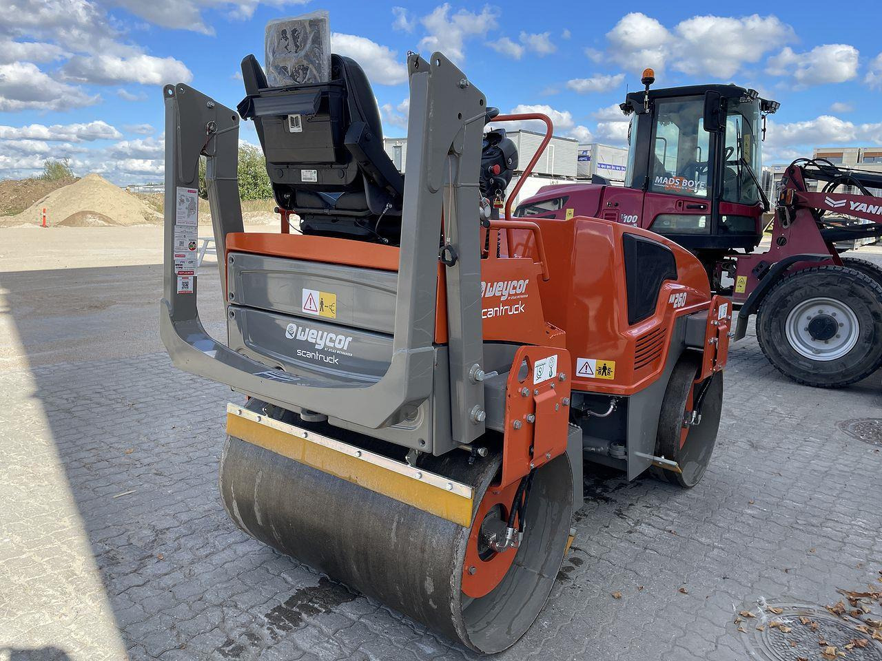 Asfaltvält Weycor AW260