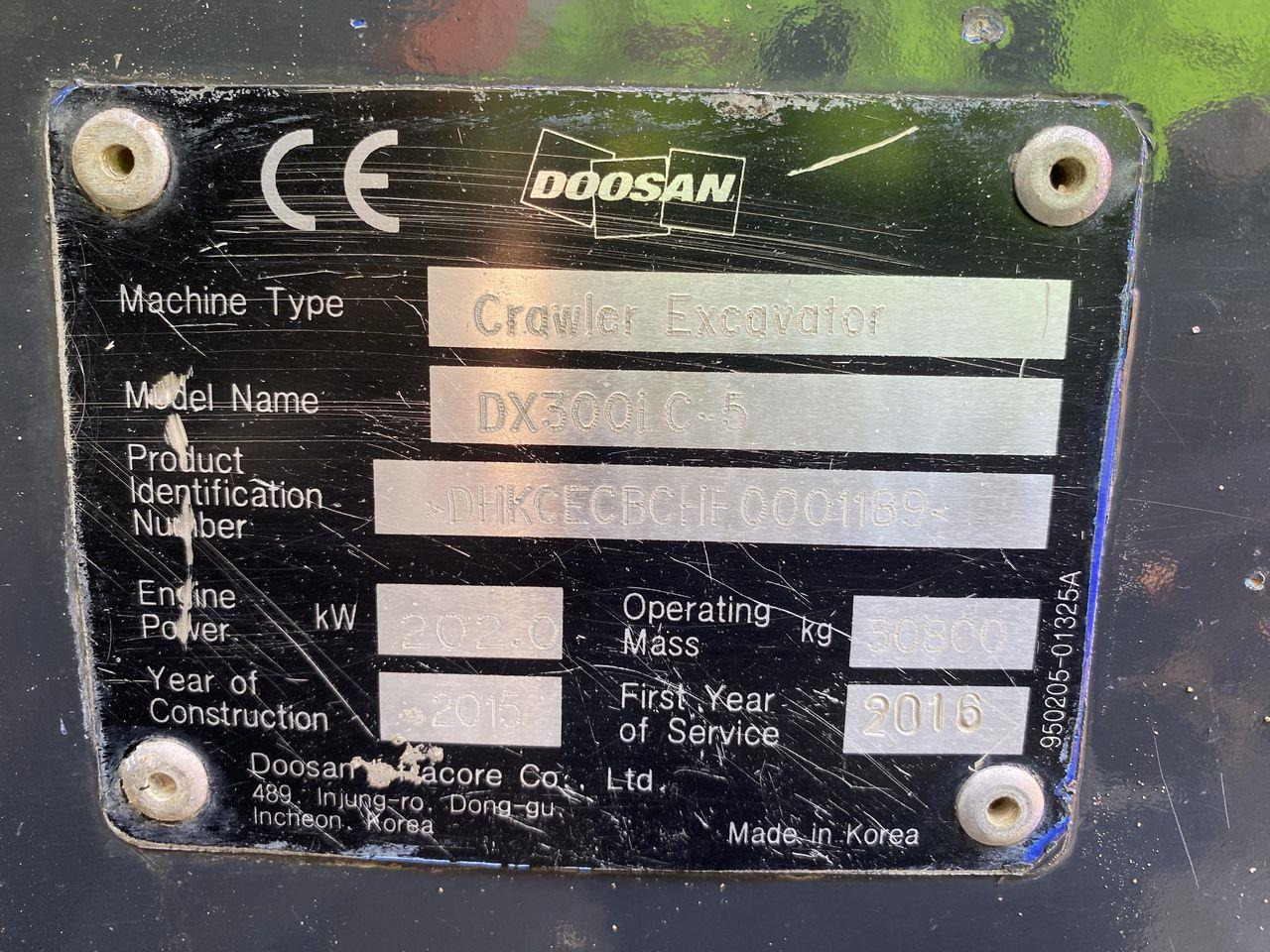 Bandgrävare Doosan DX300LC-5