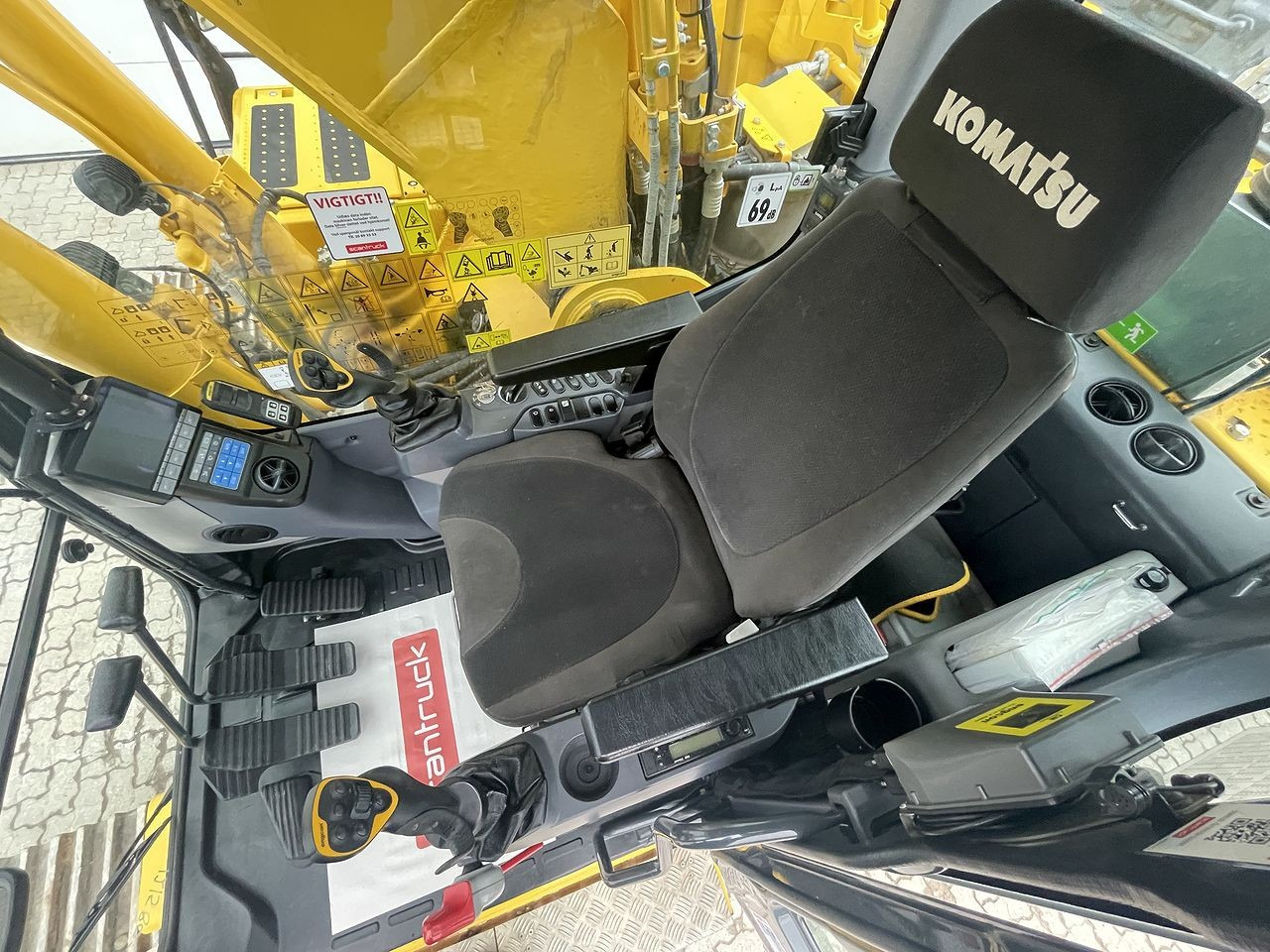 Bandgrävare Komatsu HB365LC-3EO