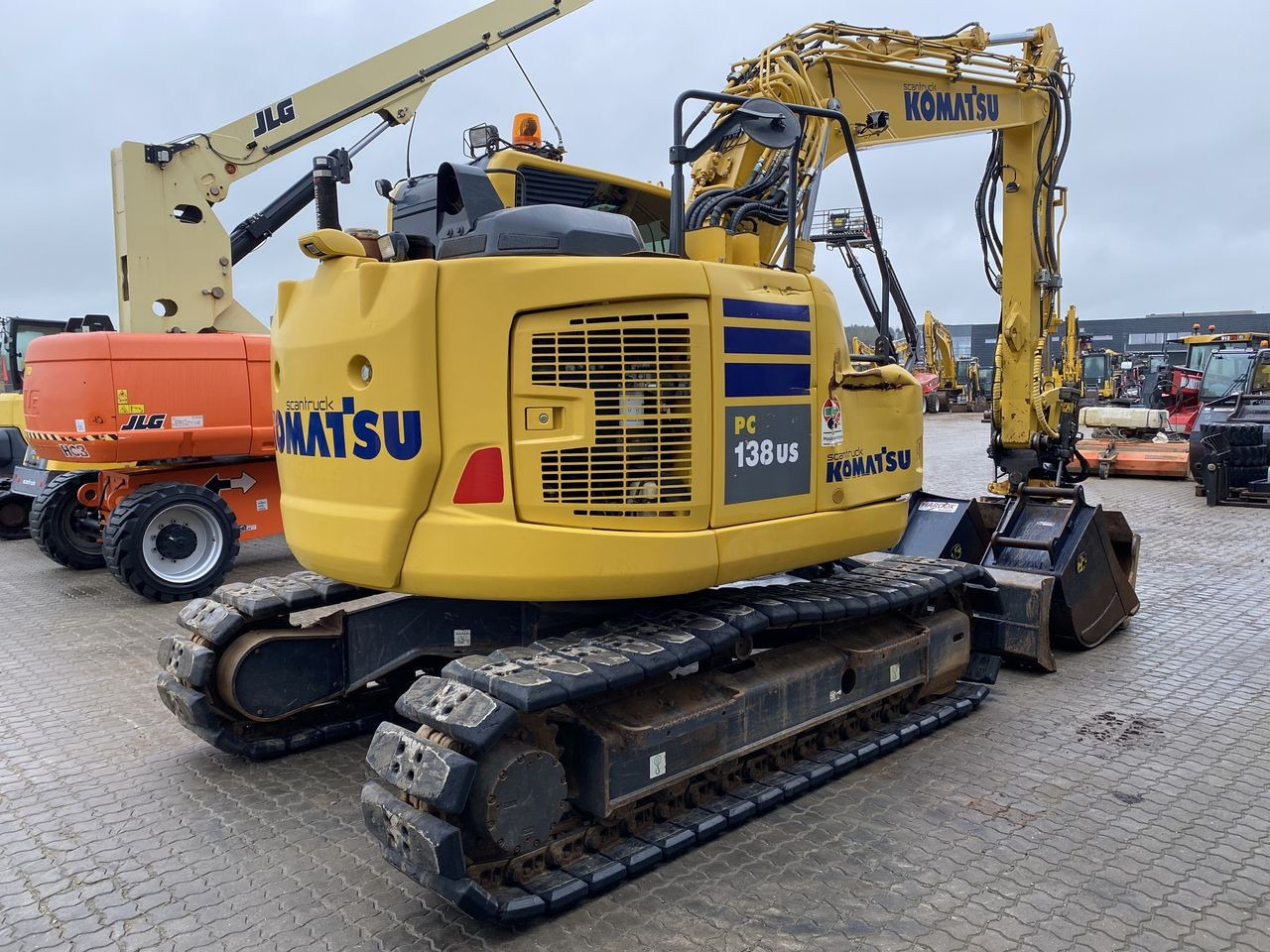 Bandgrävare Komatsu PC138US-11