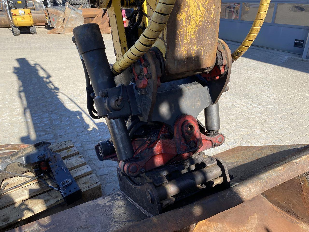 Bandgrävare Komatsu PC138US-8