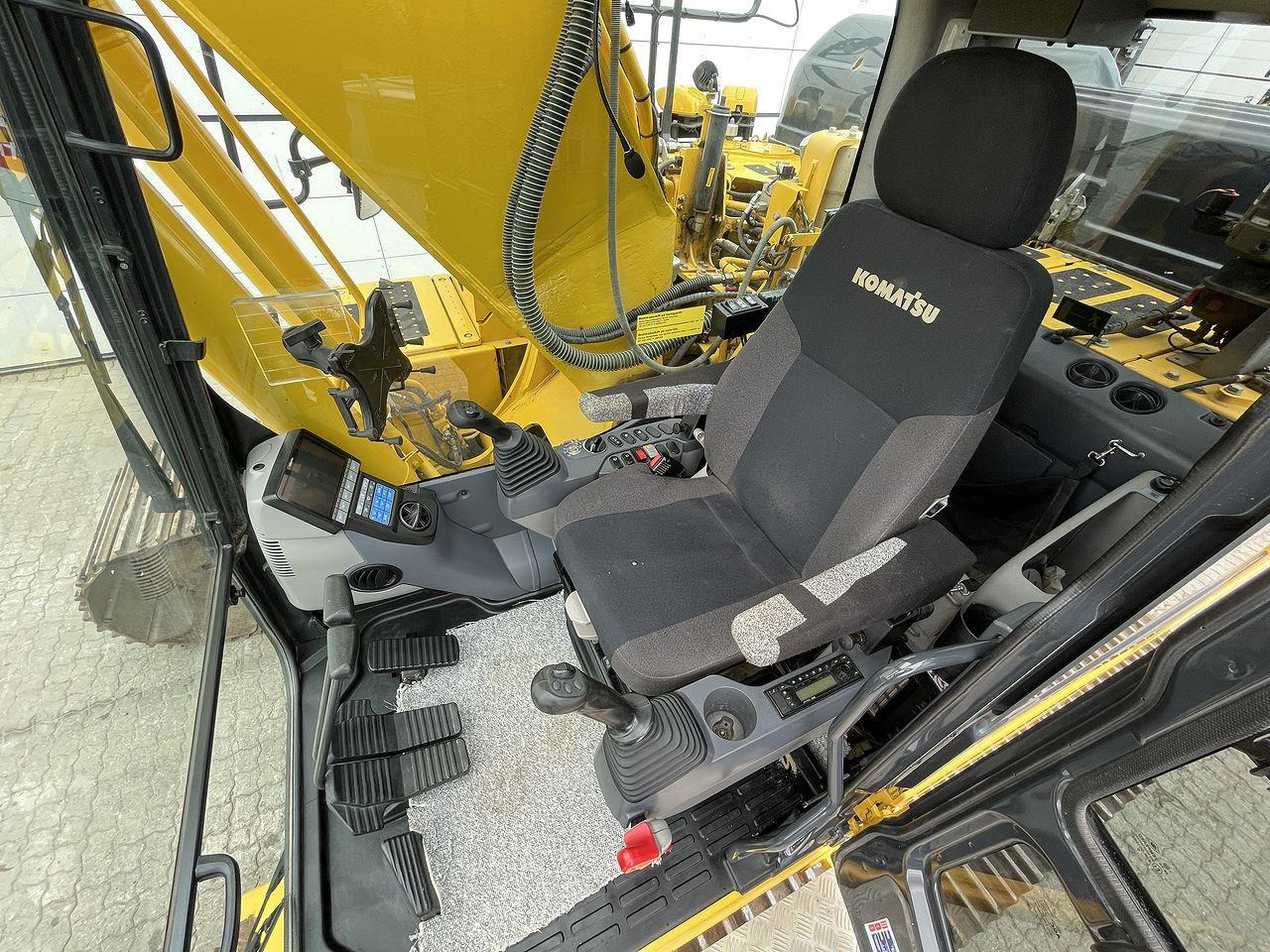 Bandgrävare Komatsu PC290LC-11EO