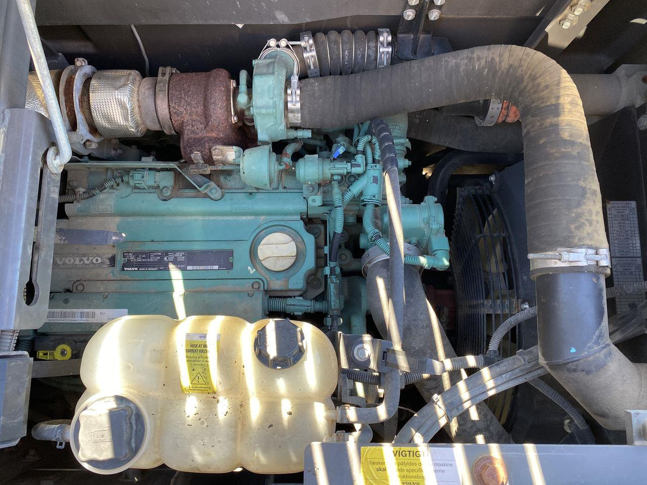 Bandgrävare Volvo ECR145