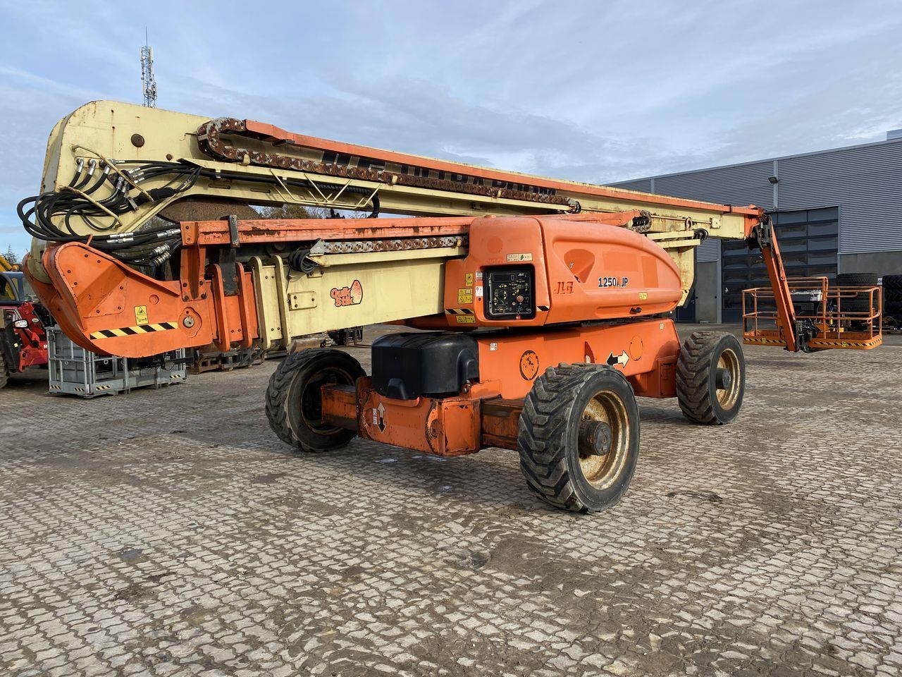 Bomlift JLG 1250AJP