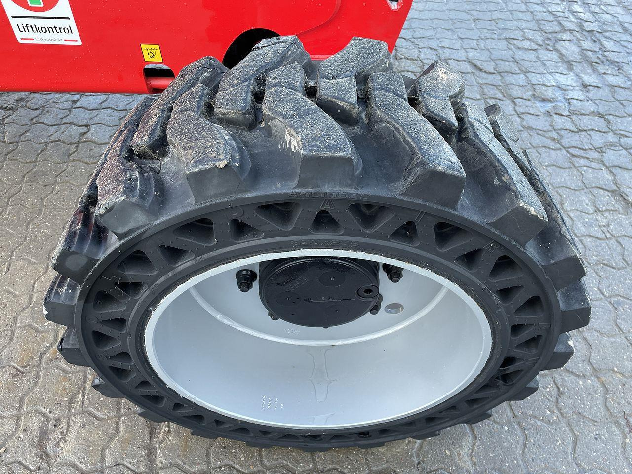 Bomlift Manitou 160ATJ RC