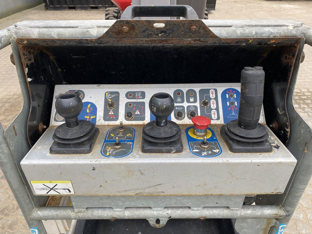 Bomlift Manitou 160ATJ RC