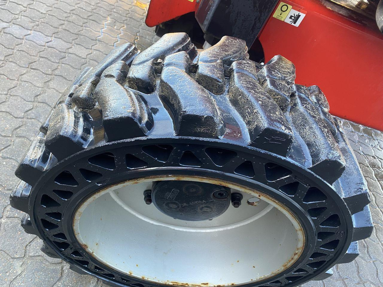 Bomlift Manitou 160ATJ RC