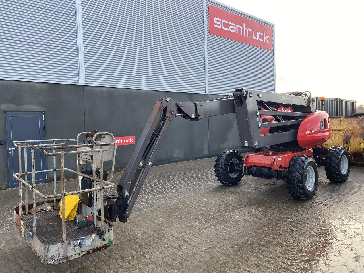 Bomlift Manitou 180ATJ 2 RC