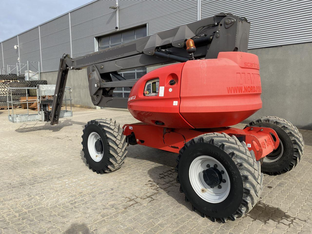 Bomlift Manitou 200ATJ RC