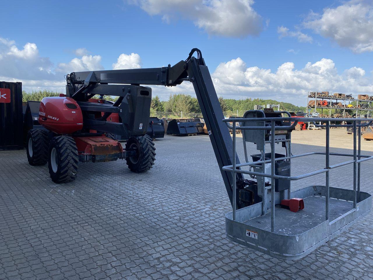 Bomlift Manitou 200ATJ RC