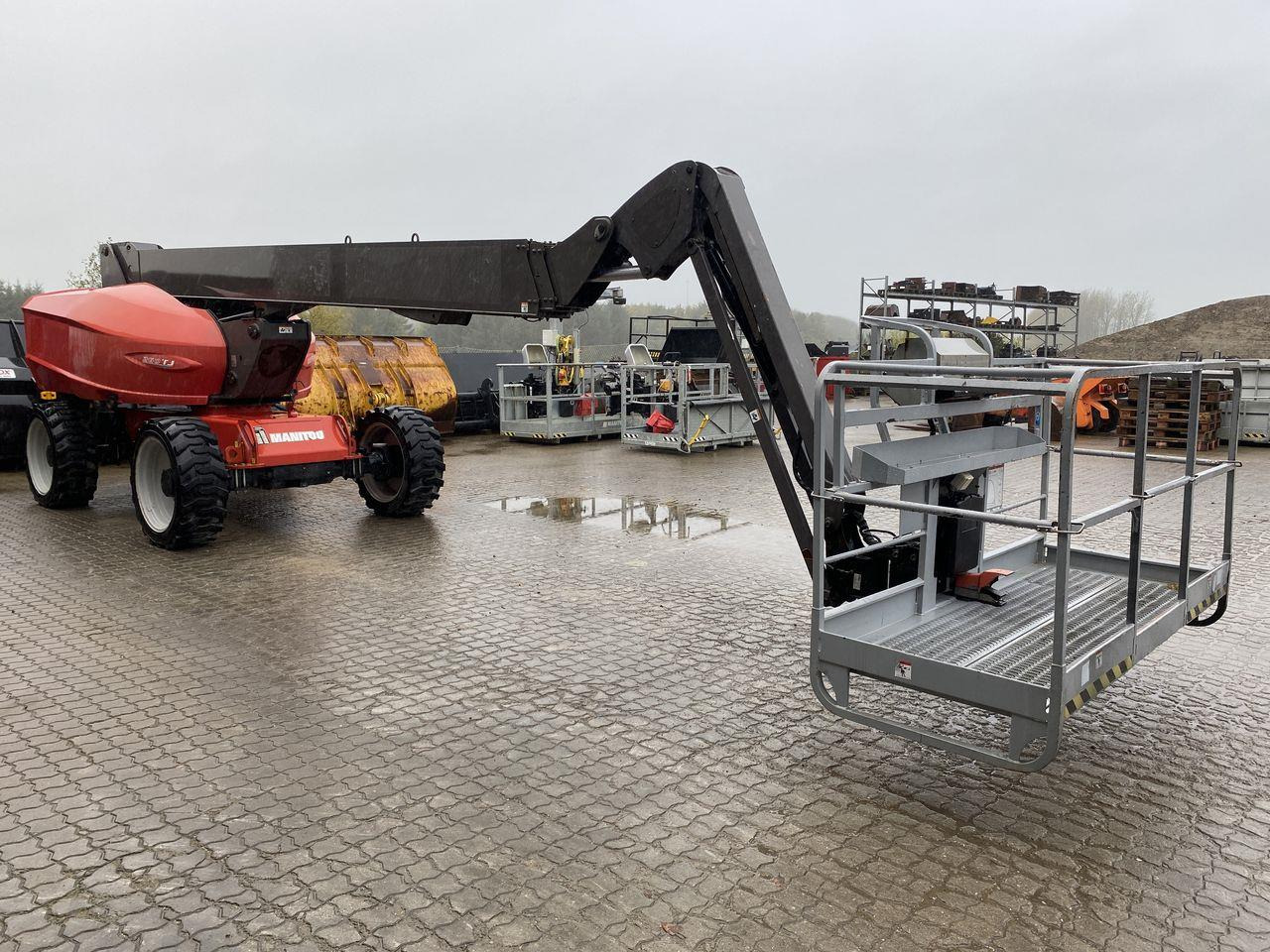 Bomlift Manitou 260TJ