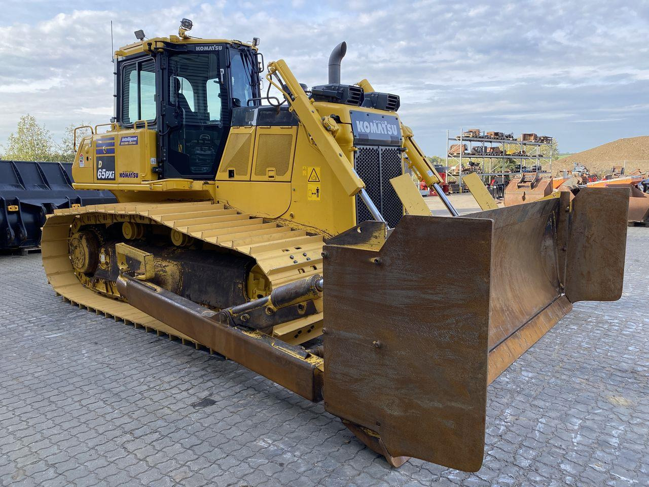 Bulldozer Komatsu D65PXI-18EO