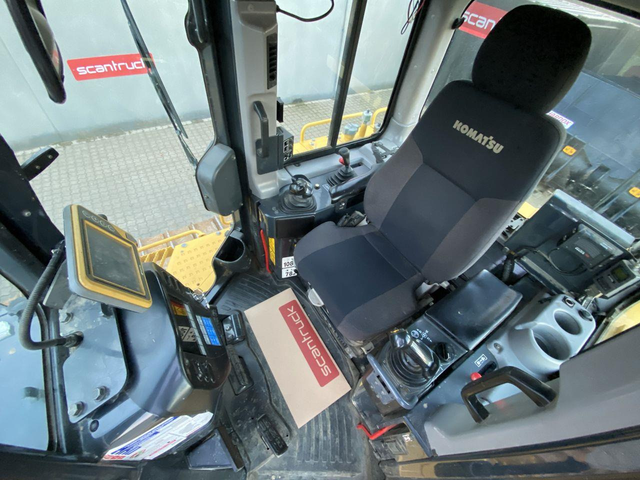 Bulldozer Komatsu D65PXI-18EO