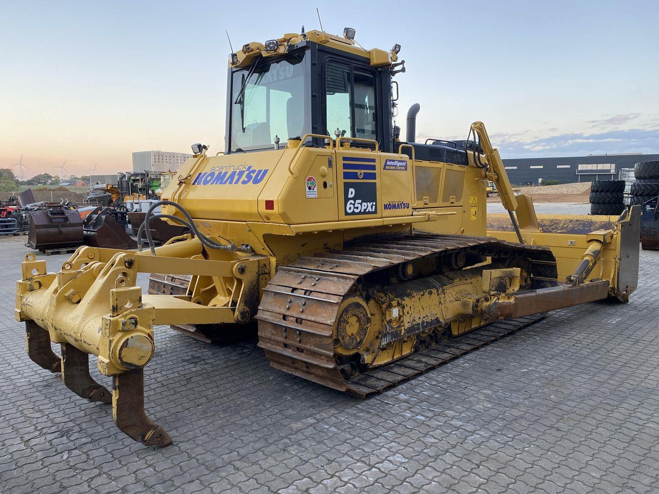 Bulldozer Komatsu D65PXI-18EO