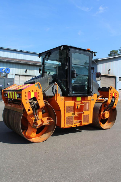 Vält Caterpillar CD10