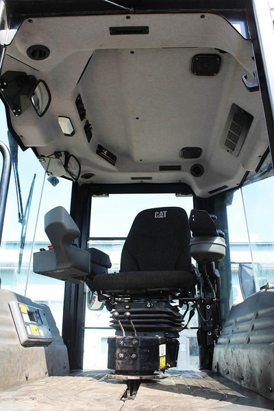 Vält Caterpillar CD10