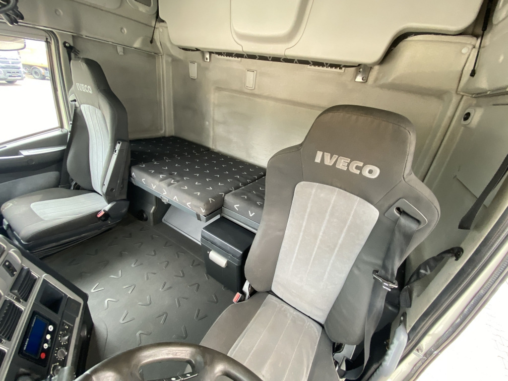 Dragbil Iveco AS 440 S 46 T/P