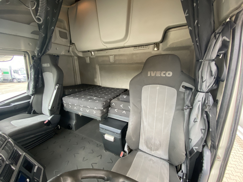 Dragbil Iveco AS 440 S 46 T/P Stralis