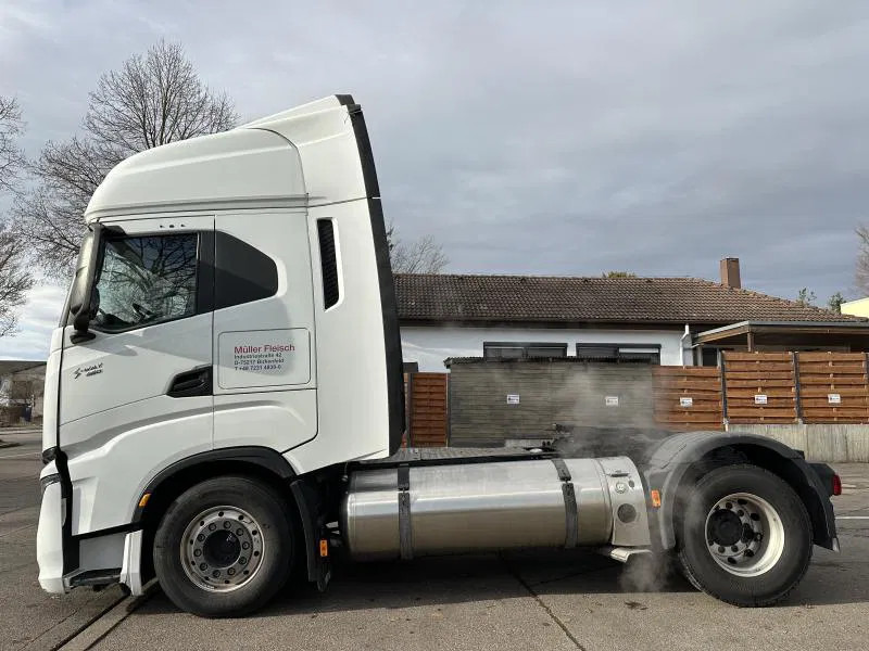Dragbil Iveco Stralis S-Way*460*LNG*Retarder*2 Tanks