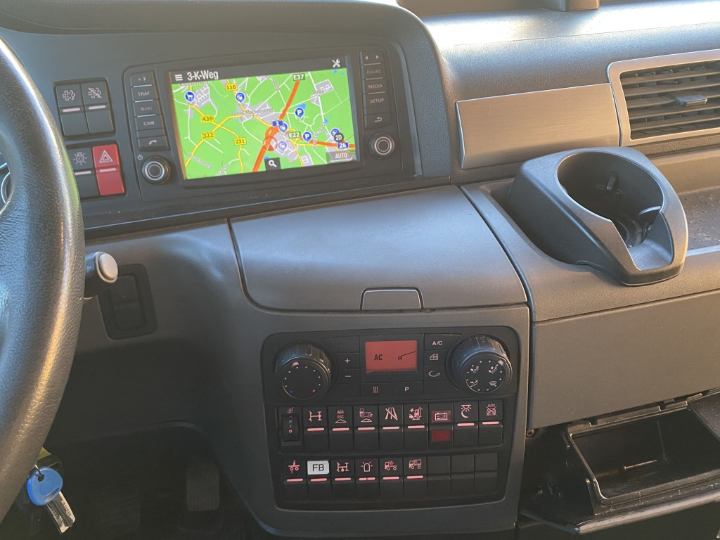 Dragbil MAN TGX 18.420 4x2 BLS