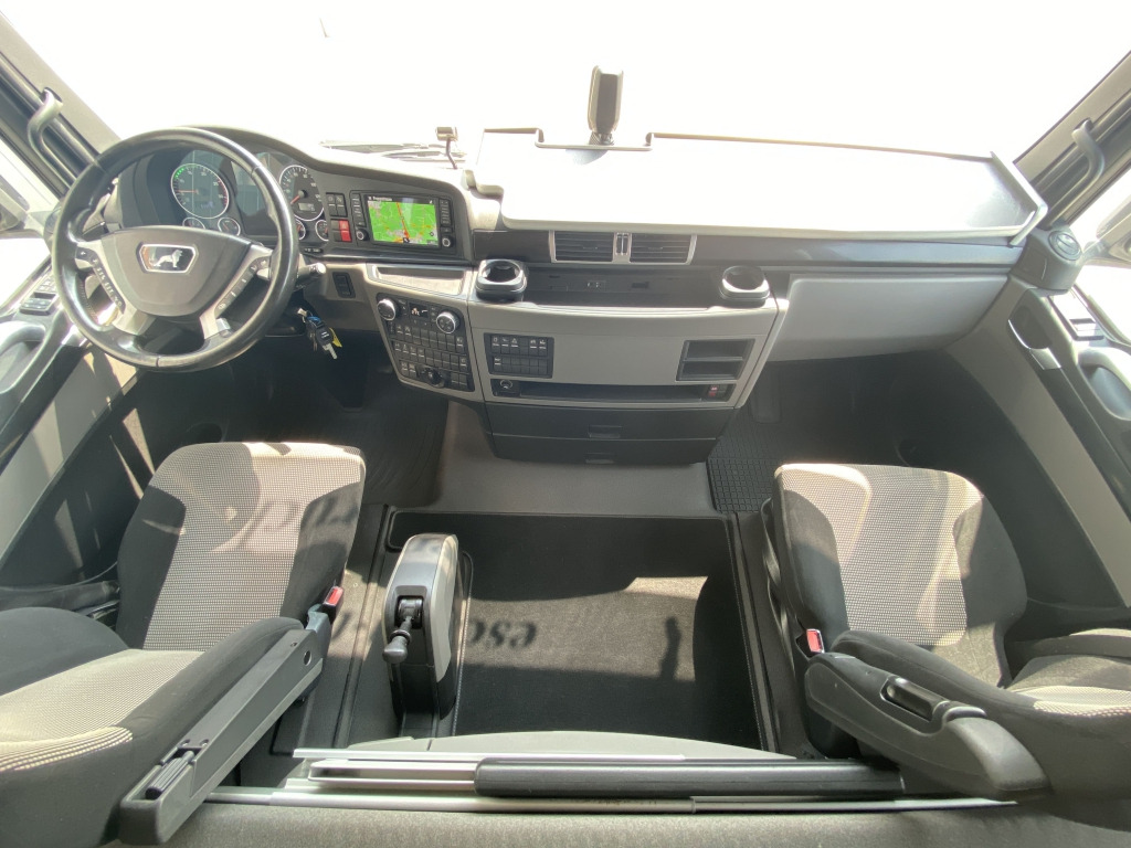 Dragbil MAN TGX 18.500 4x2 BLS