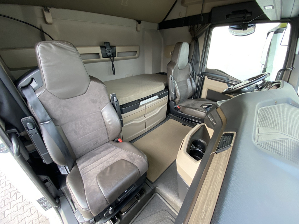 Dragbil MAN TGX 18.580 4x2 LL