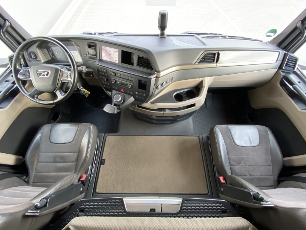 Dragbil MAN TGX 18.580 4x2 LL