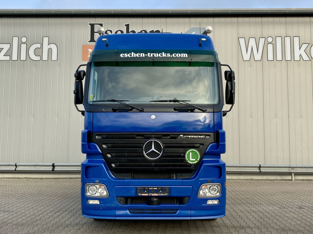 Dragbil Mercedes-Benz 1844 LS Actros MP2