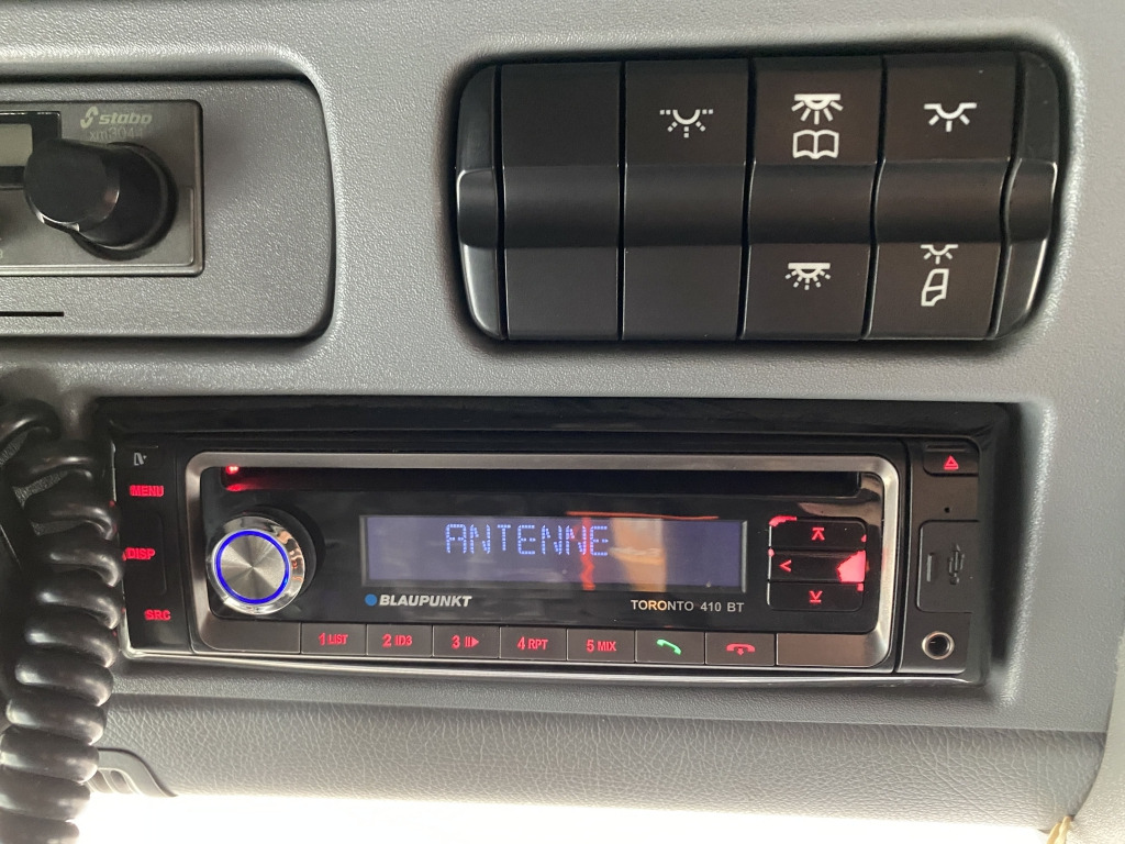 Dragbil Mercedes-Benz 1844 LS Actros MP2