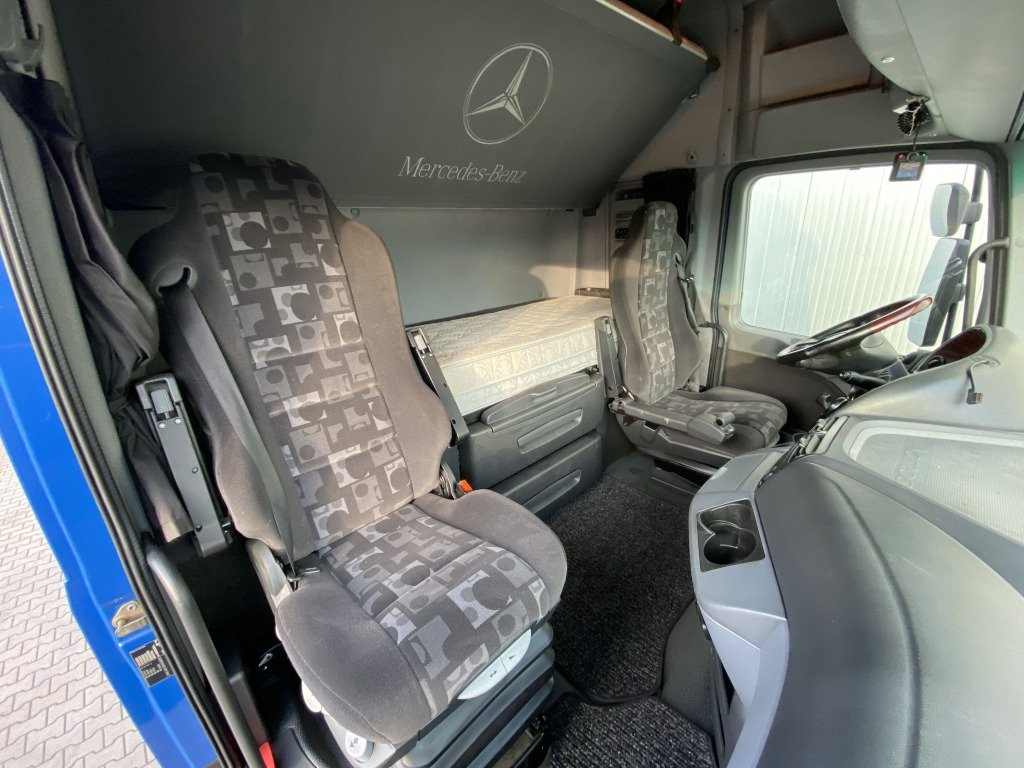 Dragbil Mercedes-Benz 1844 LS Actros MP2