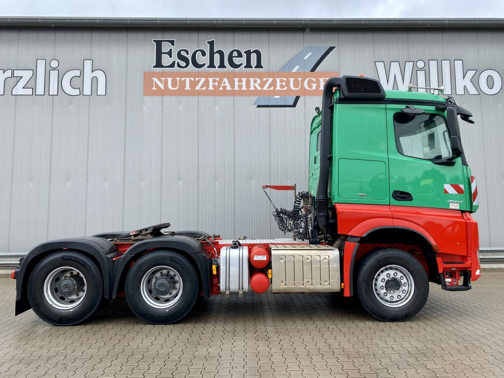 Dragbil Mercedes-Benz 2663 LS Arocs 6x4