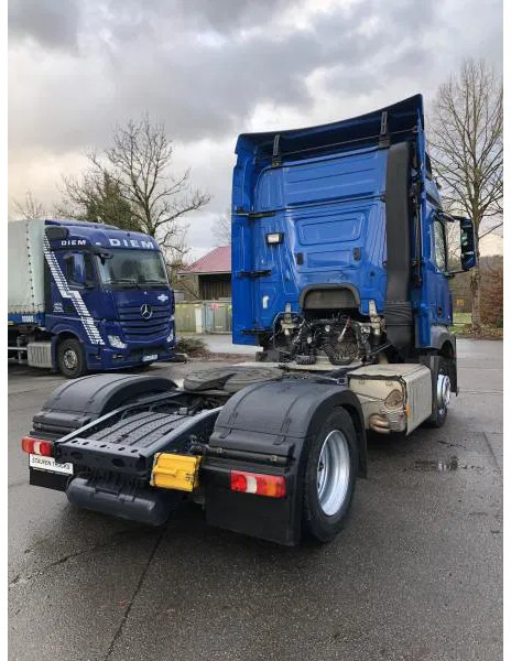 Dragbil Mercedes-Benz Actros 1845 LS LOW MEGA Streamspace Intarder