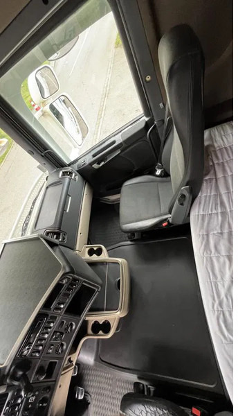 Dragbil Scania R520 V8 Topline Standard Intarder E6