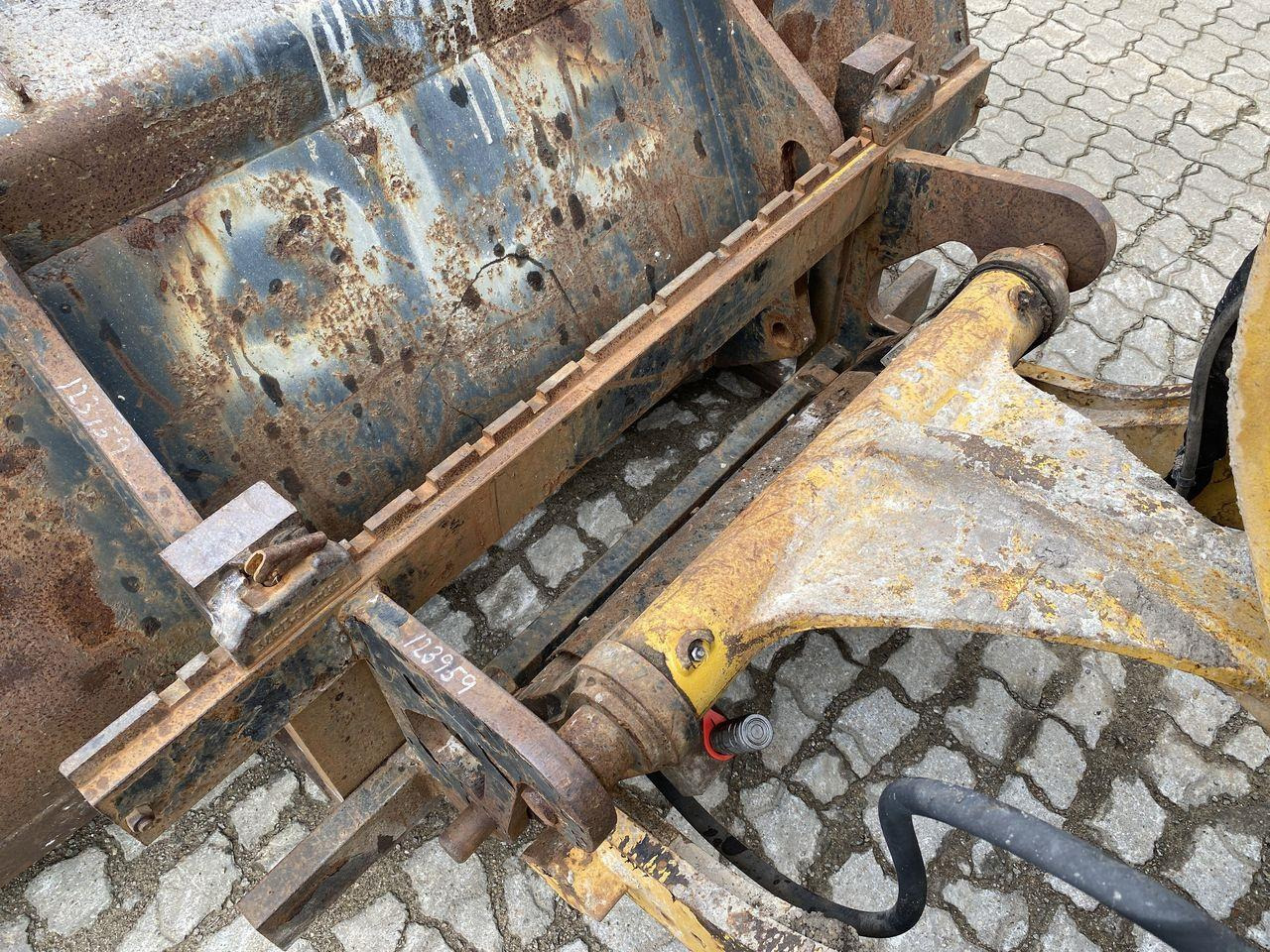 Minilastare Caterpillar 908 H2