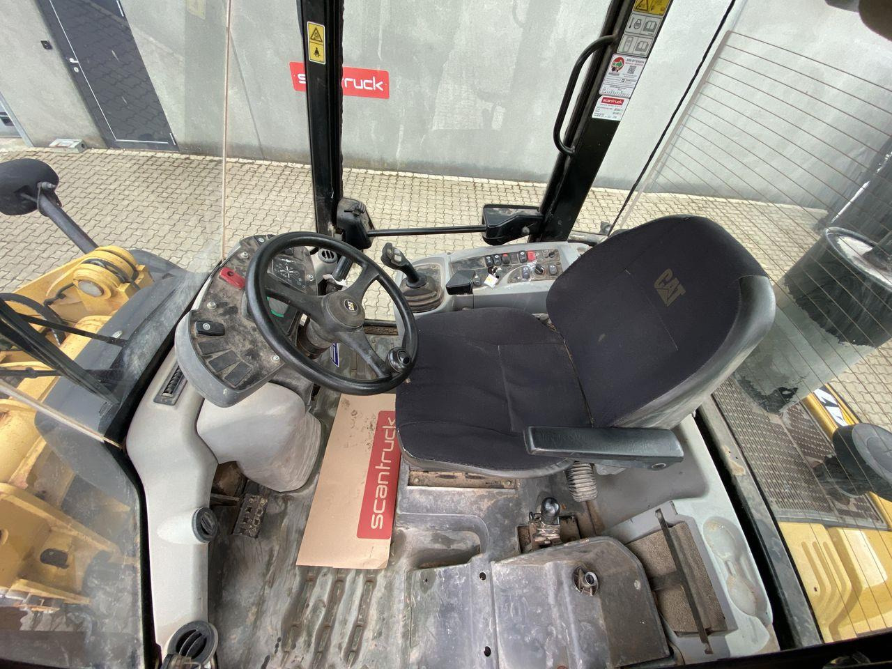 Minilastare Caterpillar 908 H2