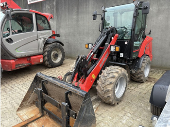 Minilastare  Manitou MLA 4-50H-C CAB ST5