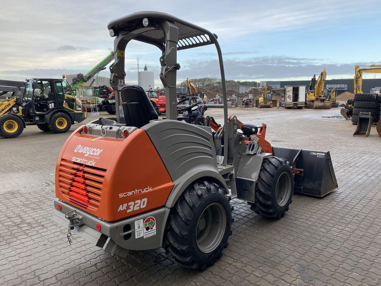 Minilastare Weycor AR320 Agrar