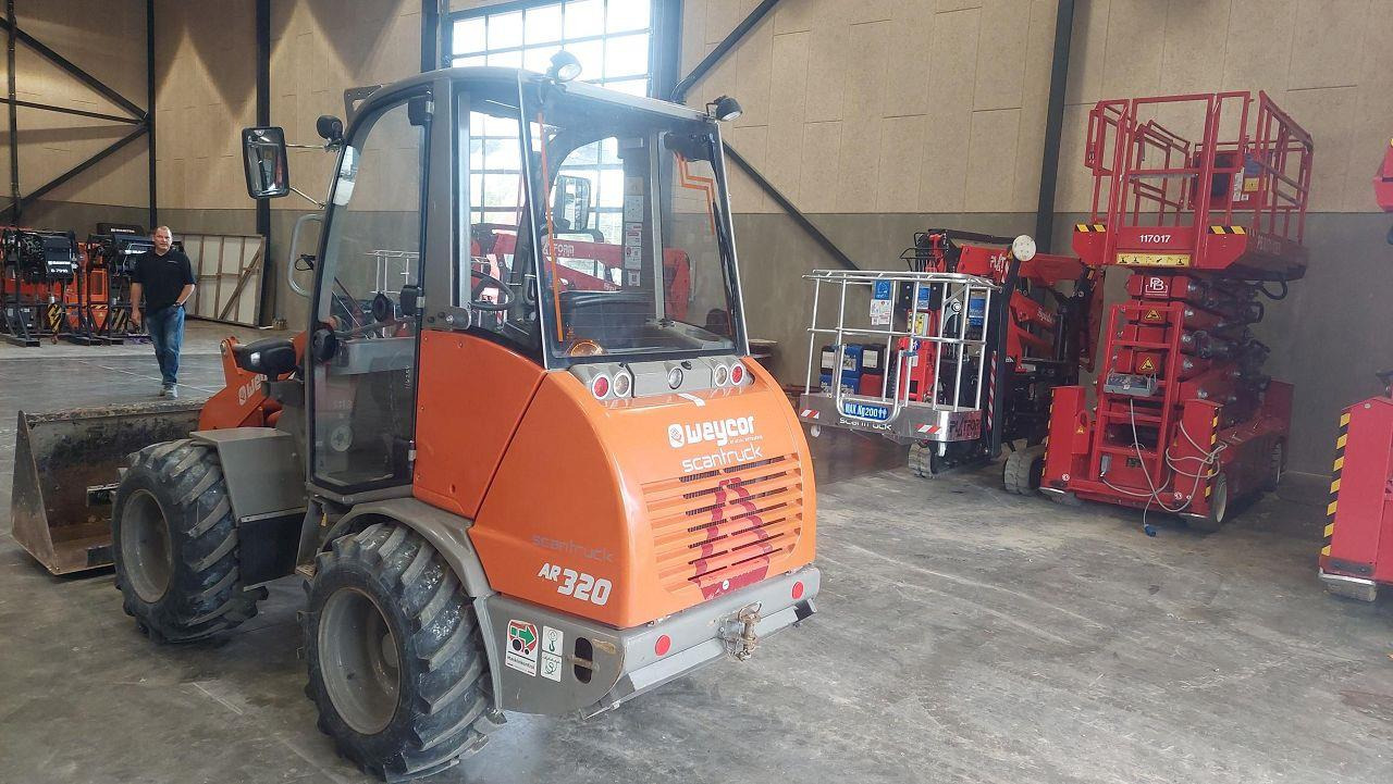 Minilastare Weycor AR320 Cab
