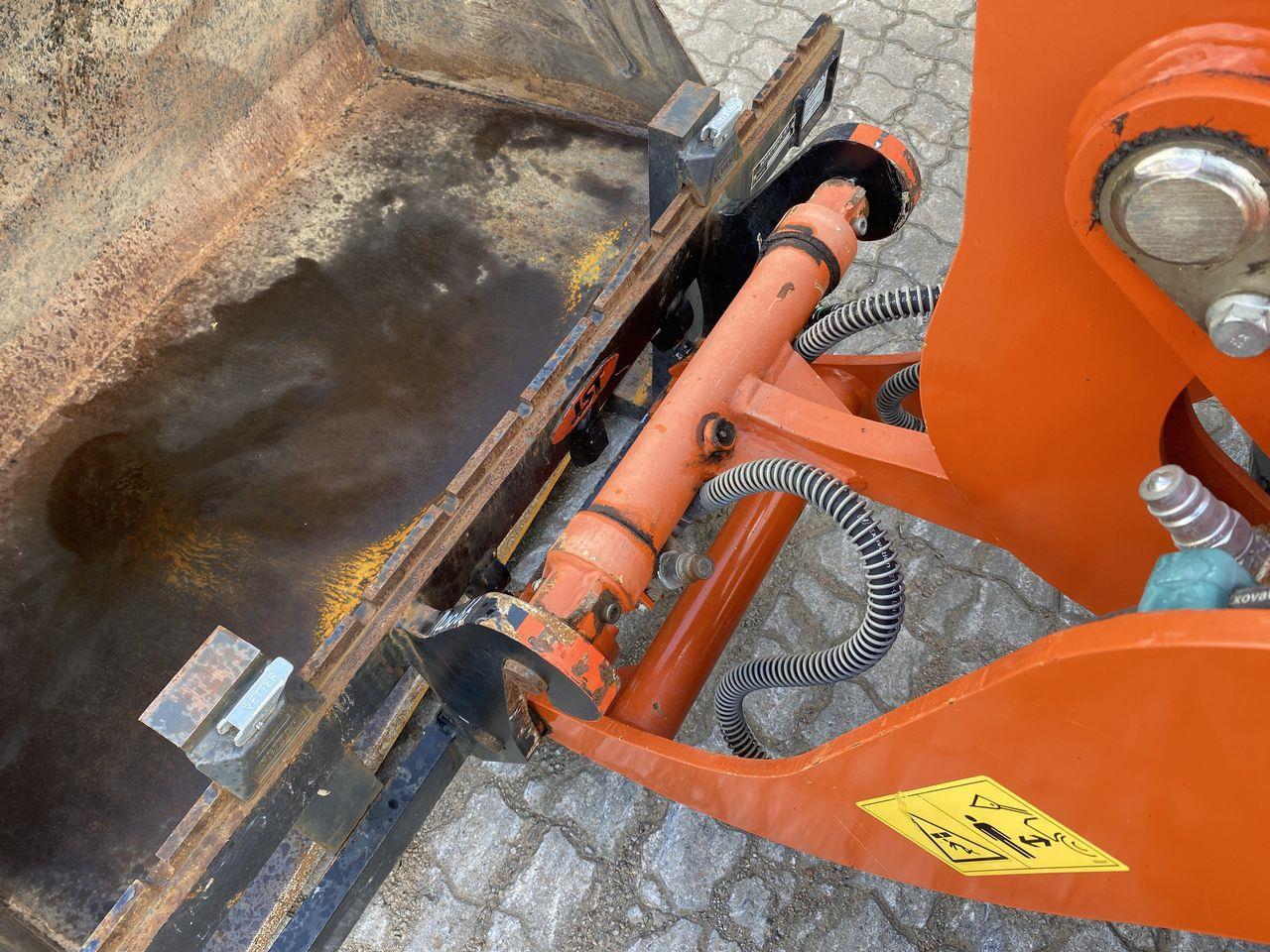 Minilastare Weycor AR320 Cab