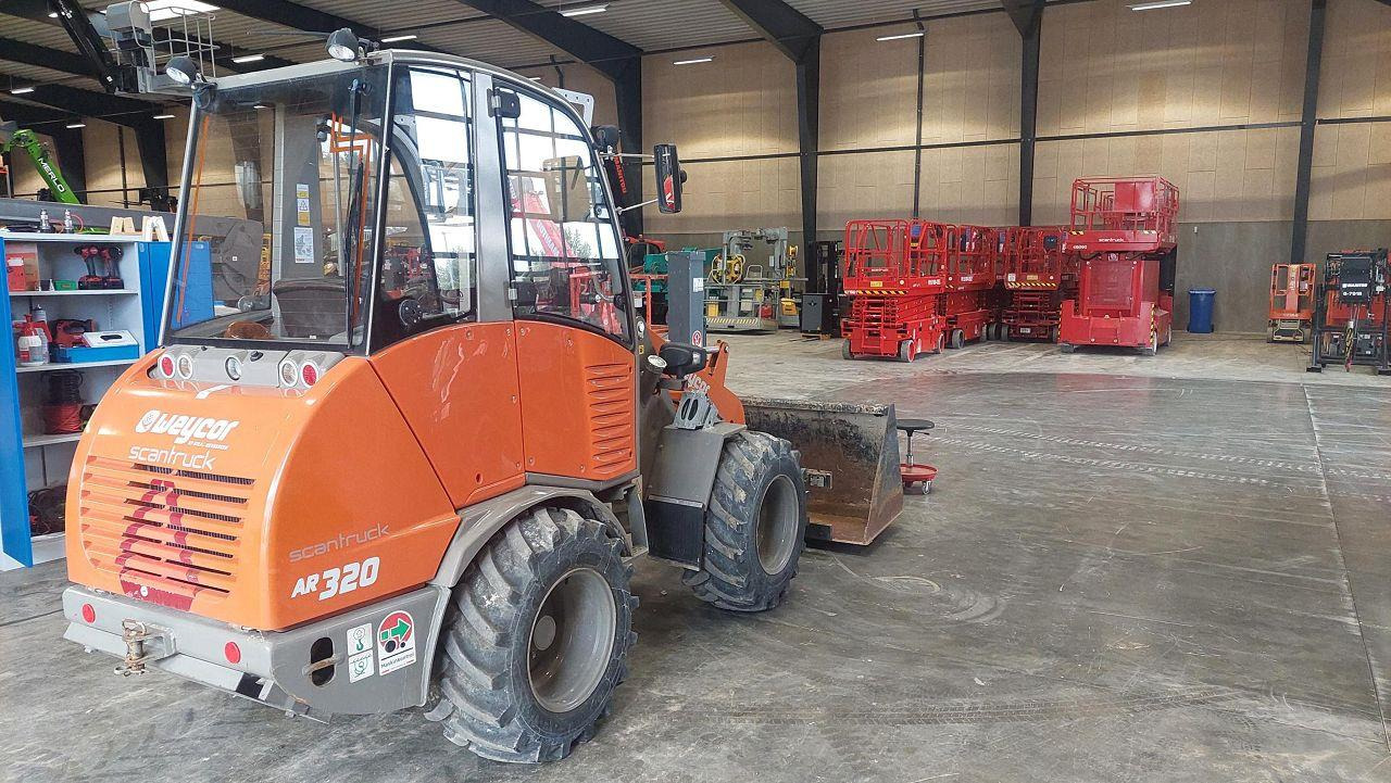 Minilastare Weycor AR320 Cab