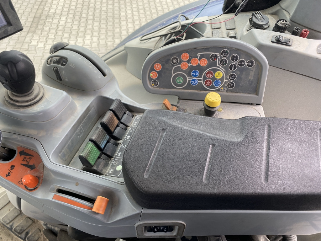 Traktor New Holland T7.315 AC 4x4