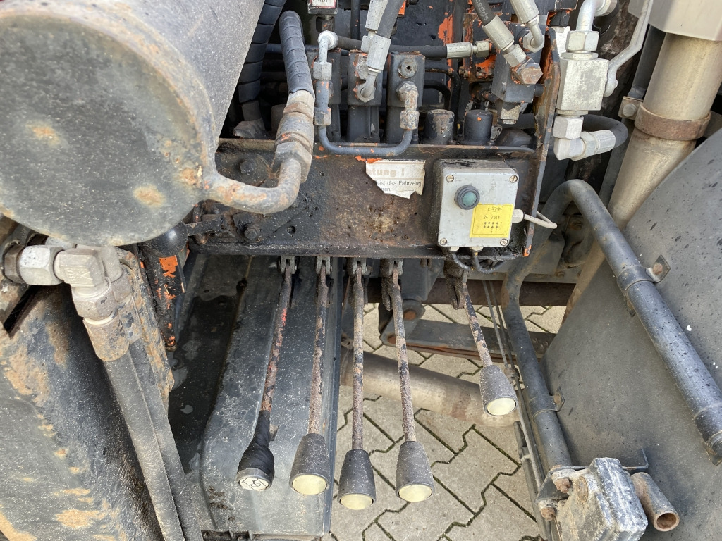 Flakbil MAN 10.224 4x2 / Tirre Faltkran