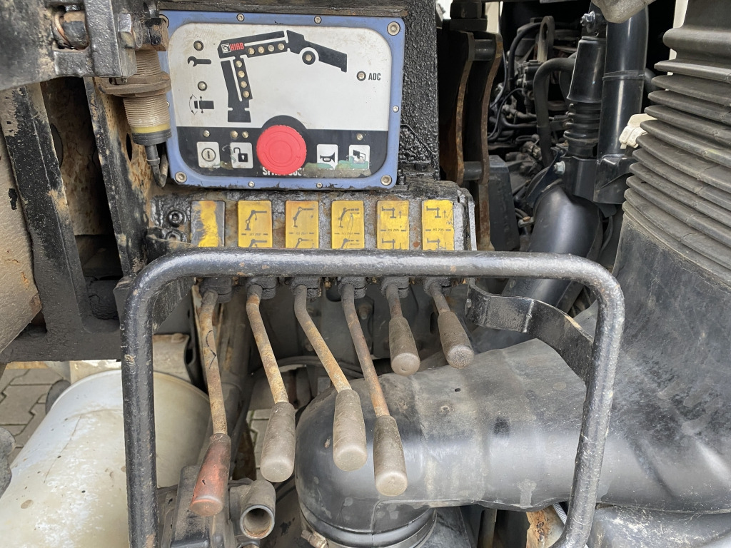 Flakbil MAN TGL 12.220 4x2 BL / HIAB Faltkran