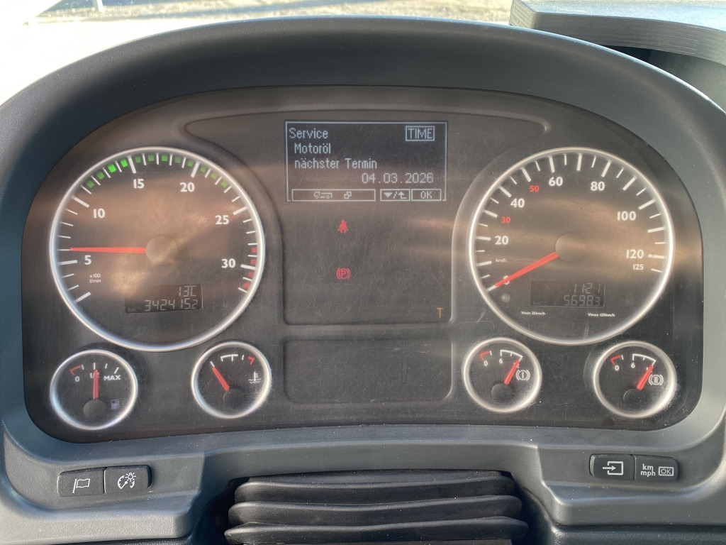 Flakbil MAN TGM 15.290 4x2 BL / HIAB Faltkran