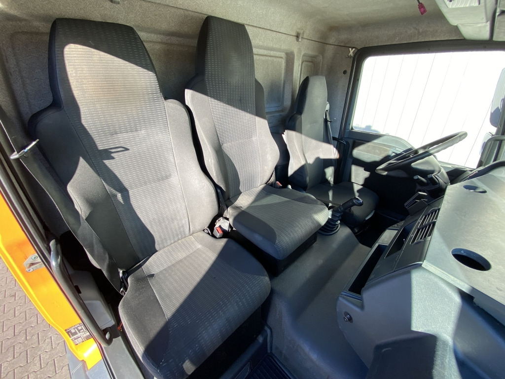 Flakbil MAN TGM 15.290 4x2 BL / HIAB Faltkran