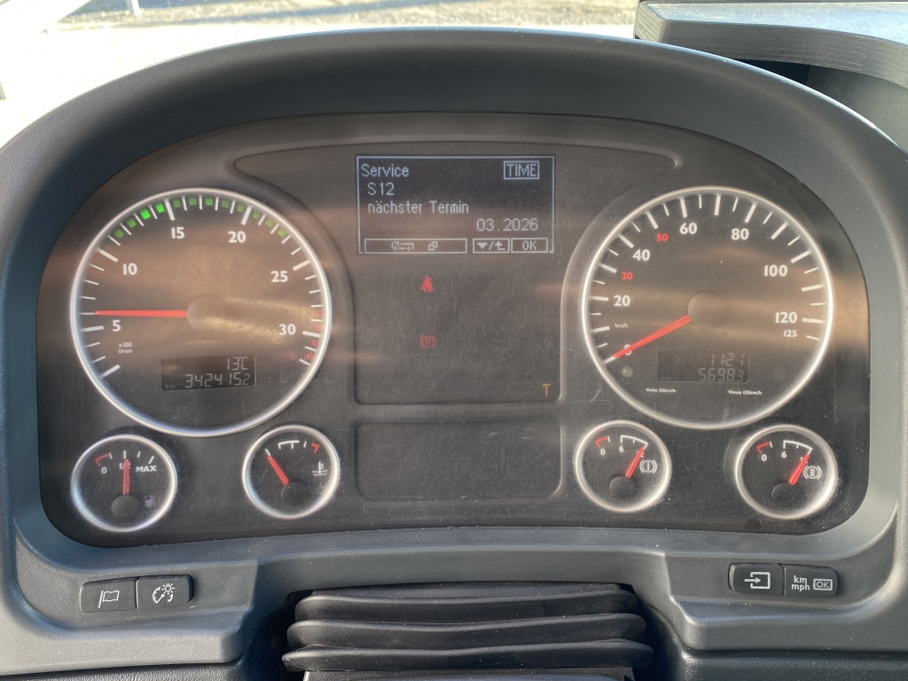 Flakbil MAN TGM 15.290 4x2 BL / HIAB Faltkran