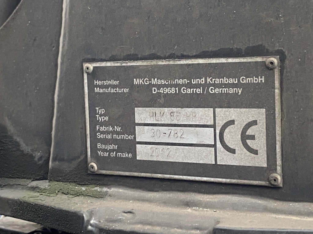 Flakbil Mercedes-Benz 1224 L Atego / MKG-Faltkran