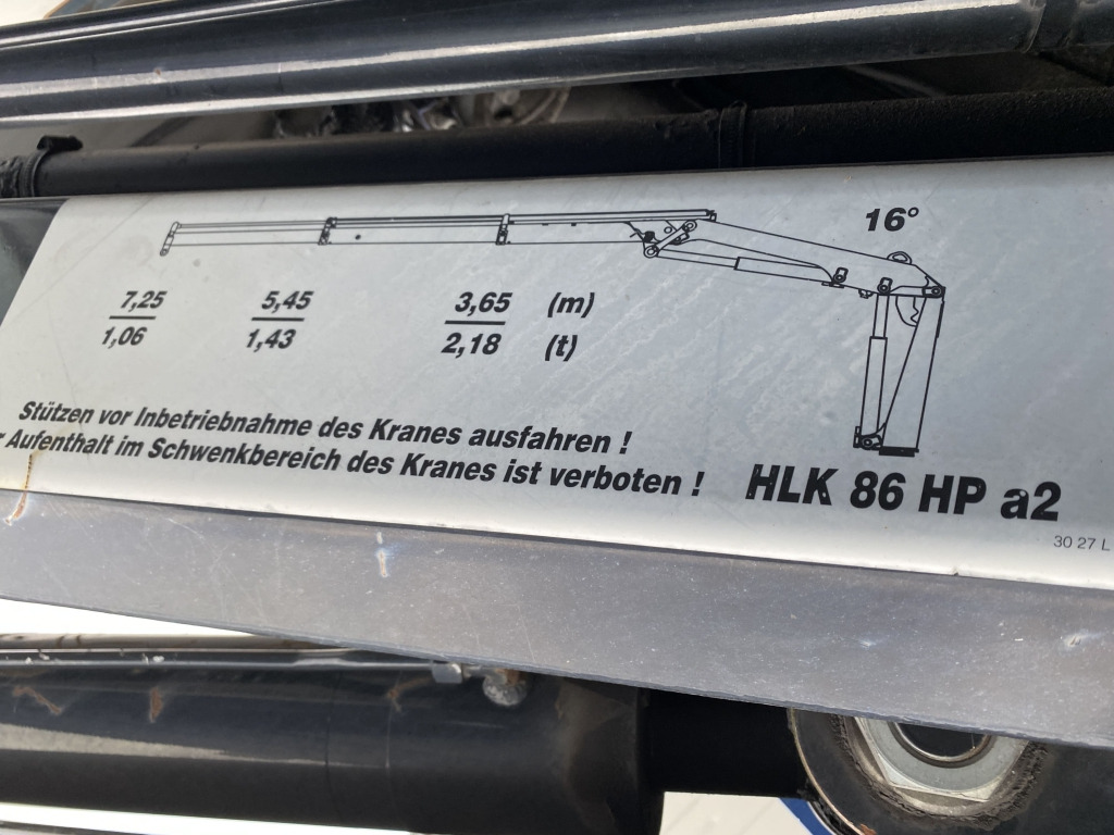 Flakbil Mercedes-Benz 1224 L Atego / MKG-Faltkran